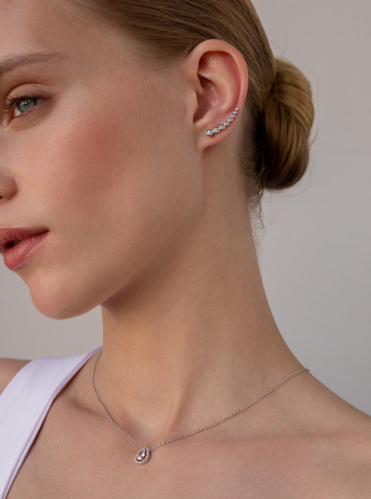 Boucles d'oreilles grimpantes en argent avec zircon cubique en forme de croissant étincelant