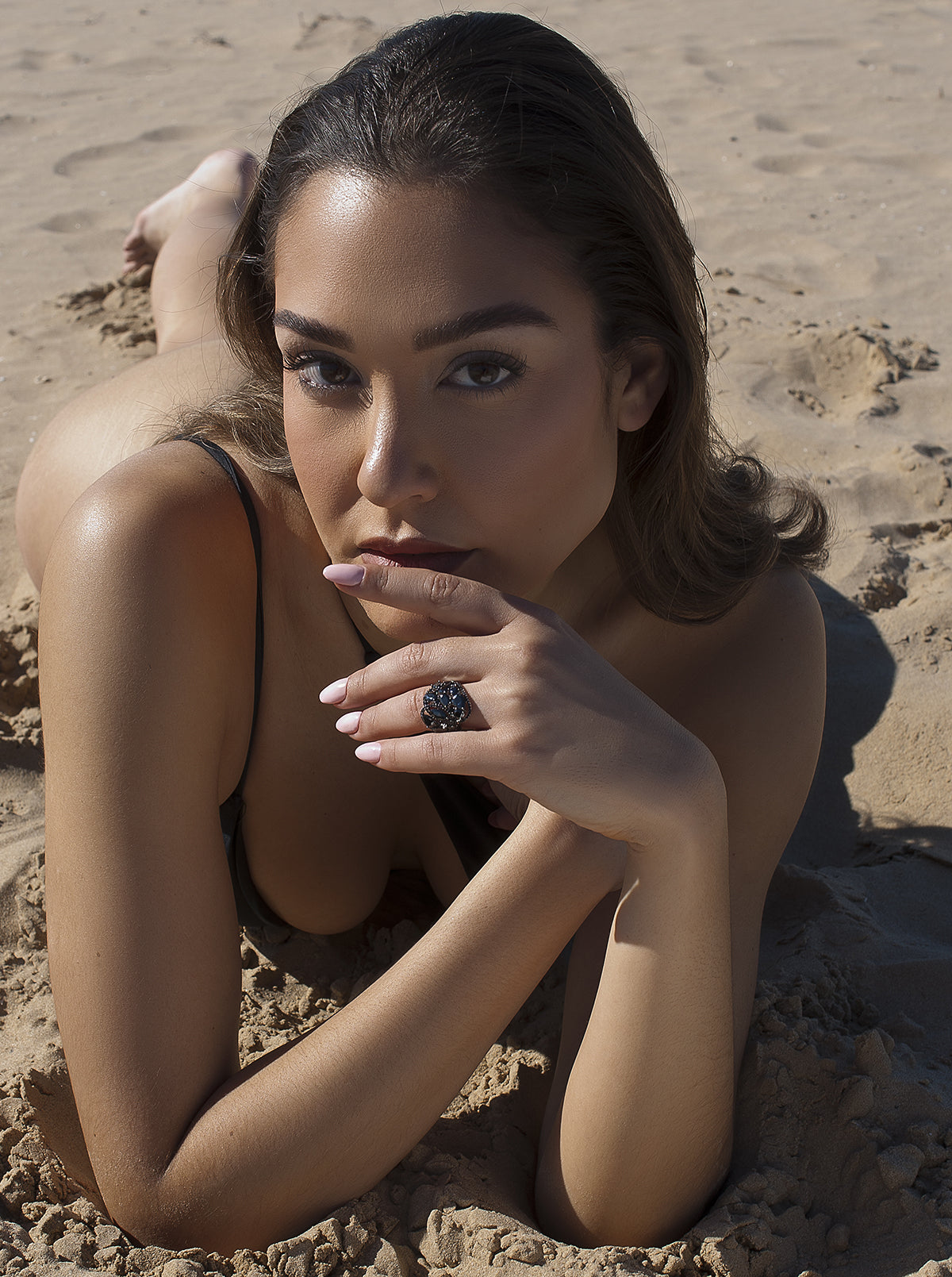 Wide rings with black cubic zirconia and floral motif