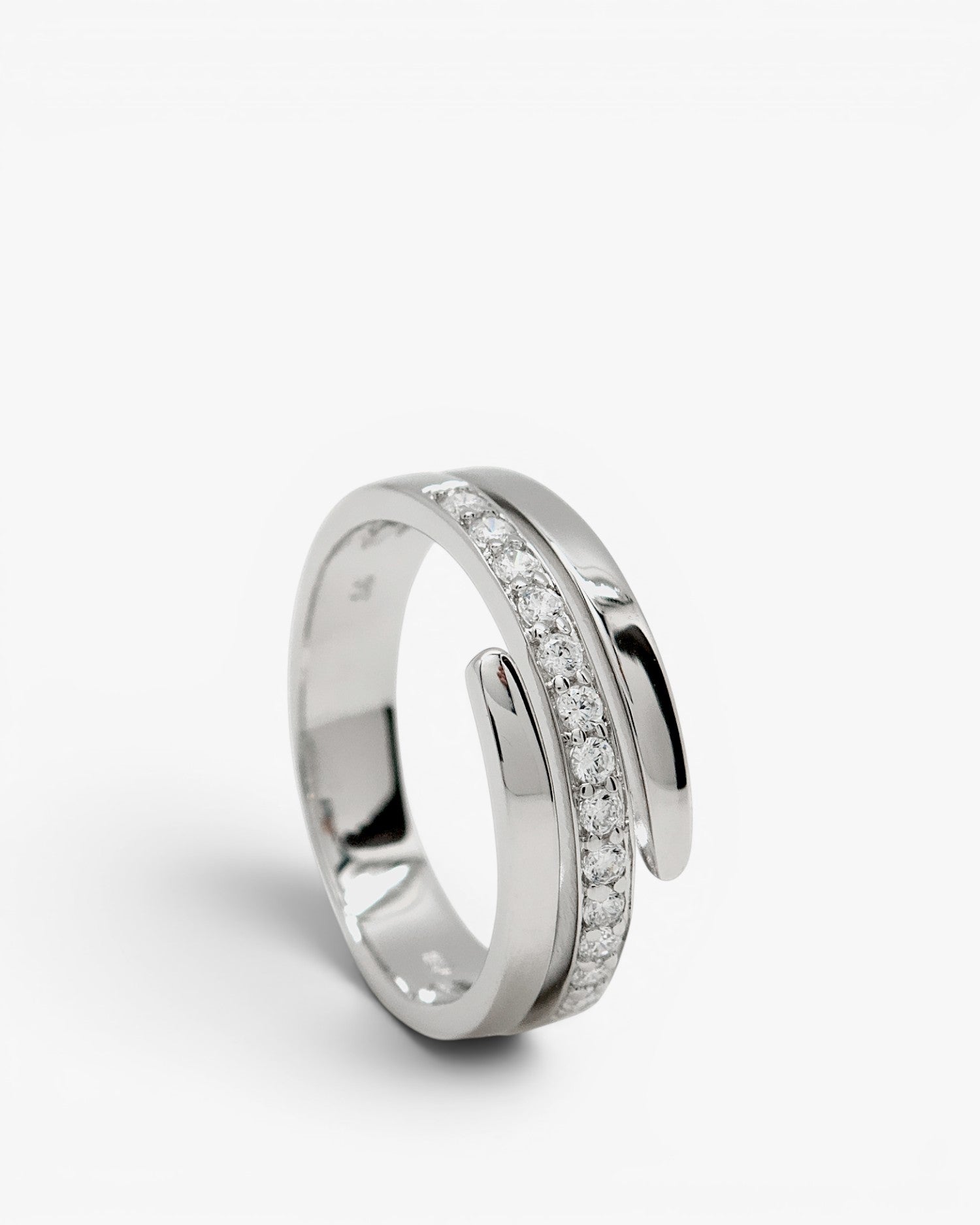 Anillos circonitas diseño tres raíles irregulares