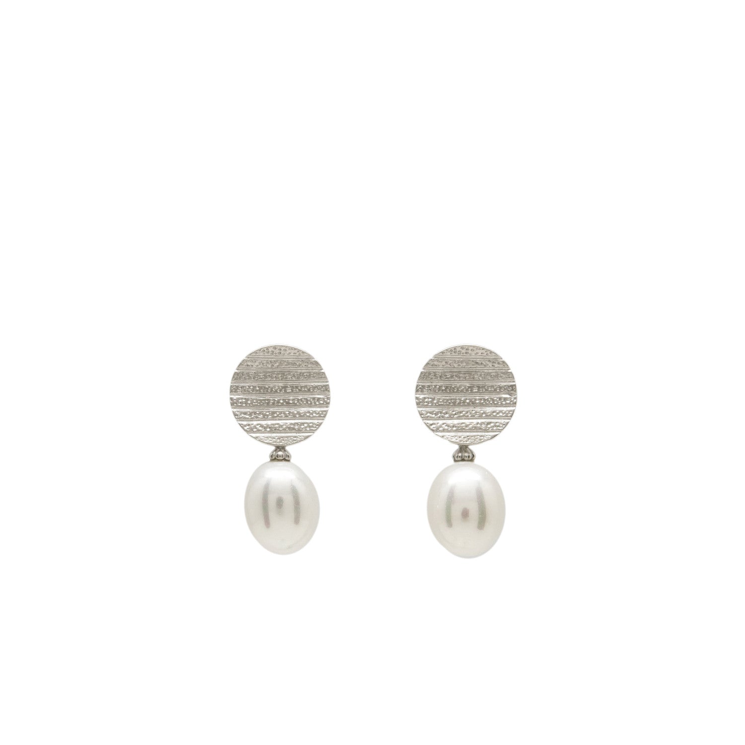 Pendientes perlas de plata botón circular y perla colgante