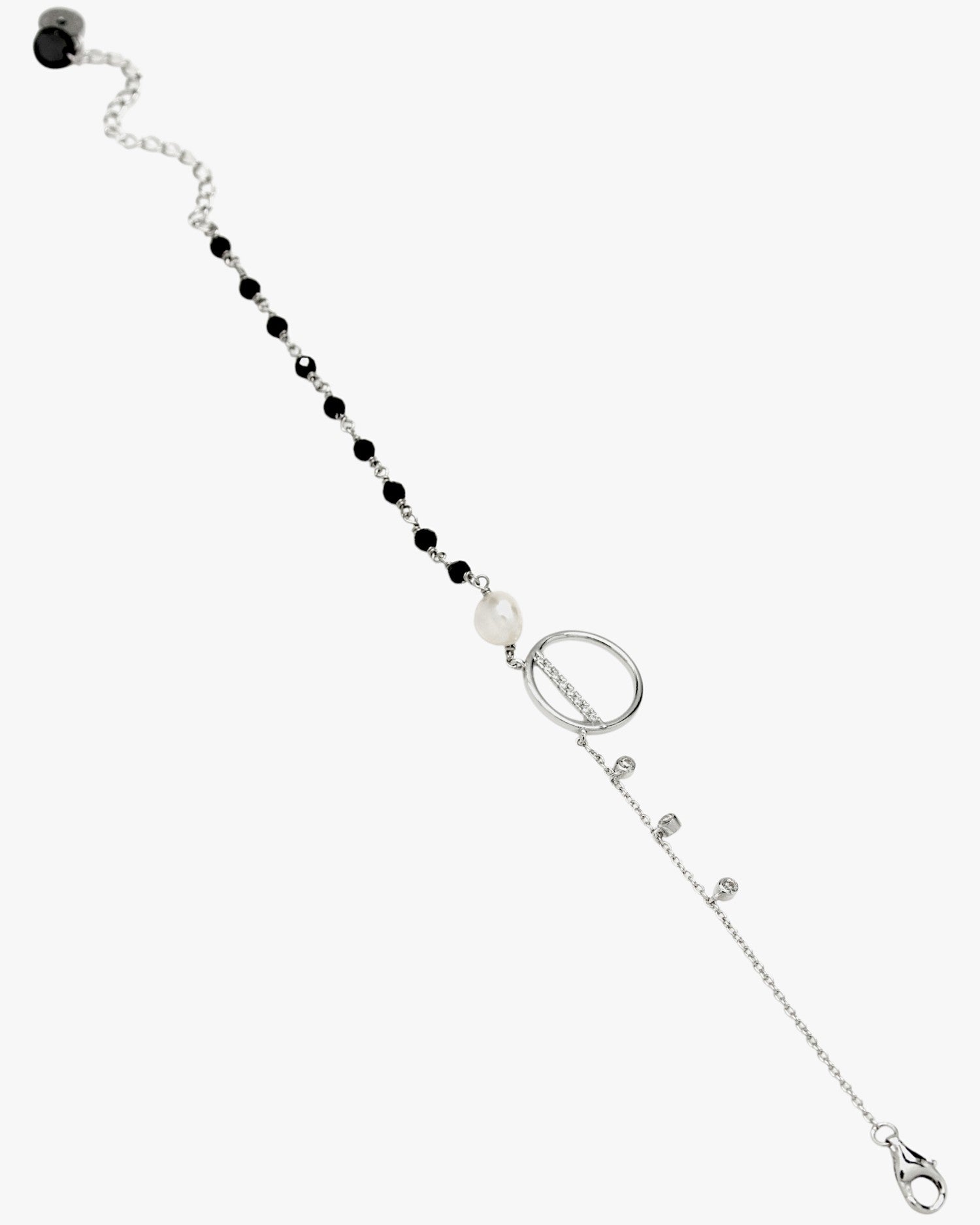 Bracelets délicats en argent ornés d'un motif circulaire et de zirconiums cubiques