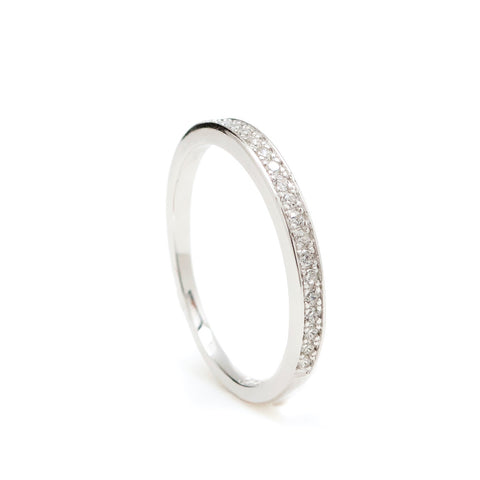 Anillos finos de plata diseño clásico con circonita