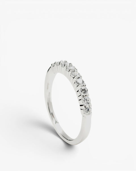 Anillos finos de plata con circonita blanca básico