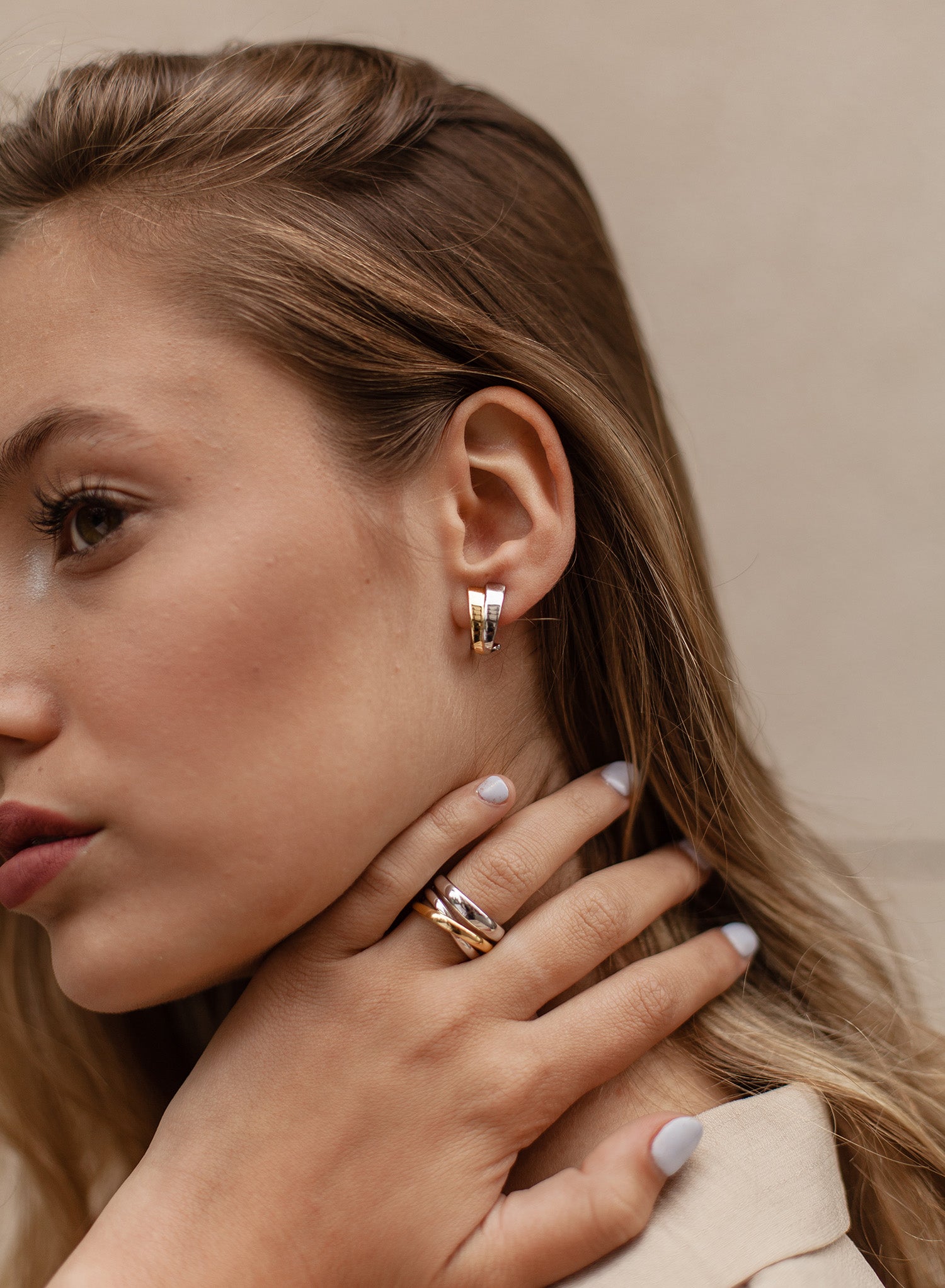 ring two tone design triple rail in smooth silver