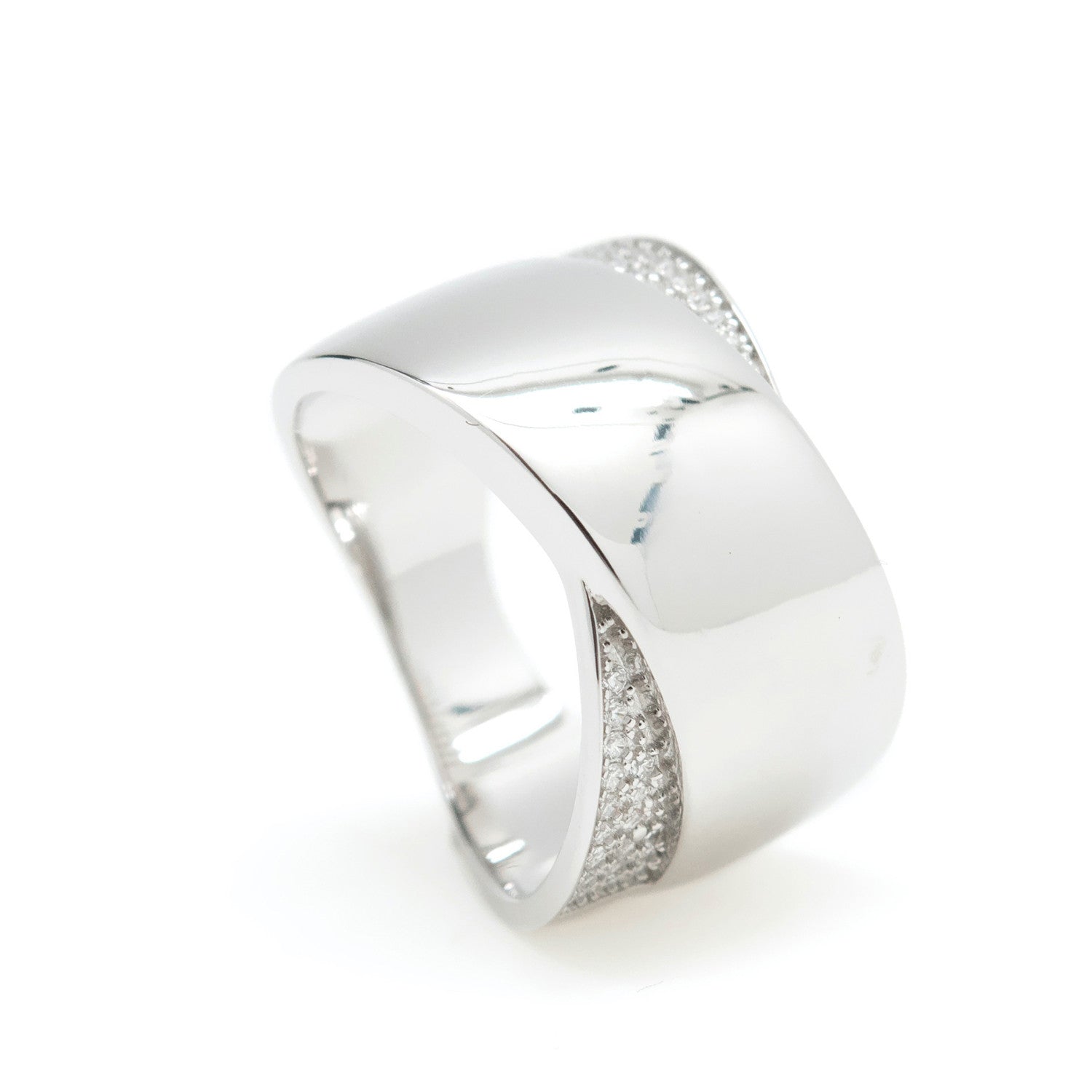Anillos anchos diseño de bandas gruesas y circonitas