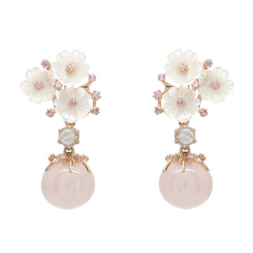 Pendientes de piedra natural diseño floral tono cuarzo rosa