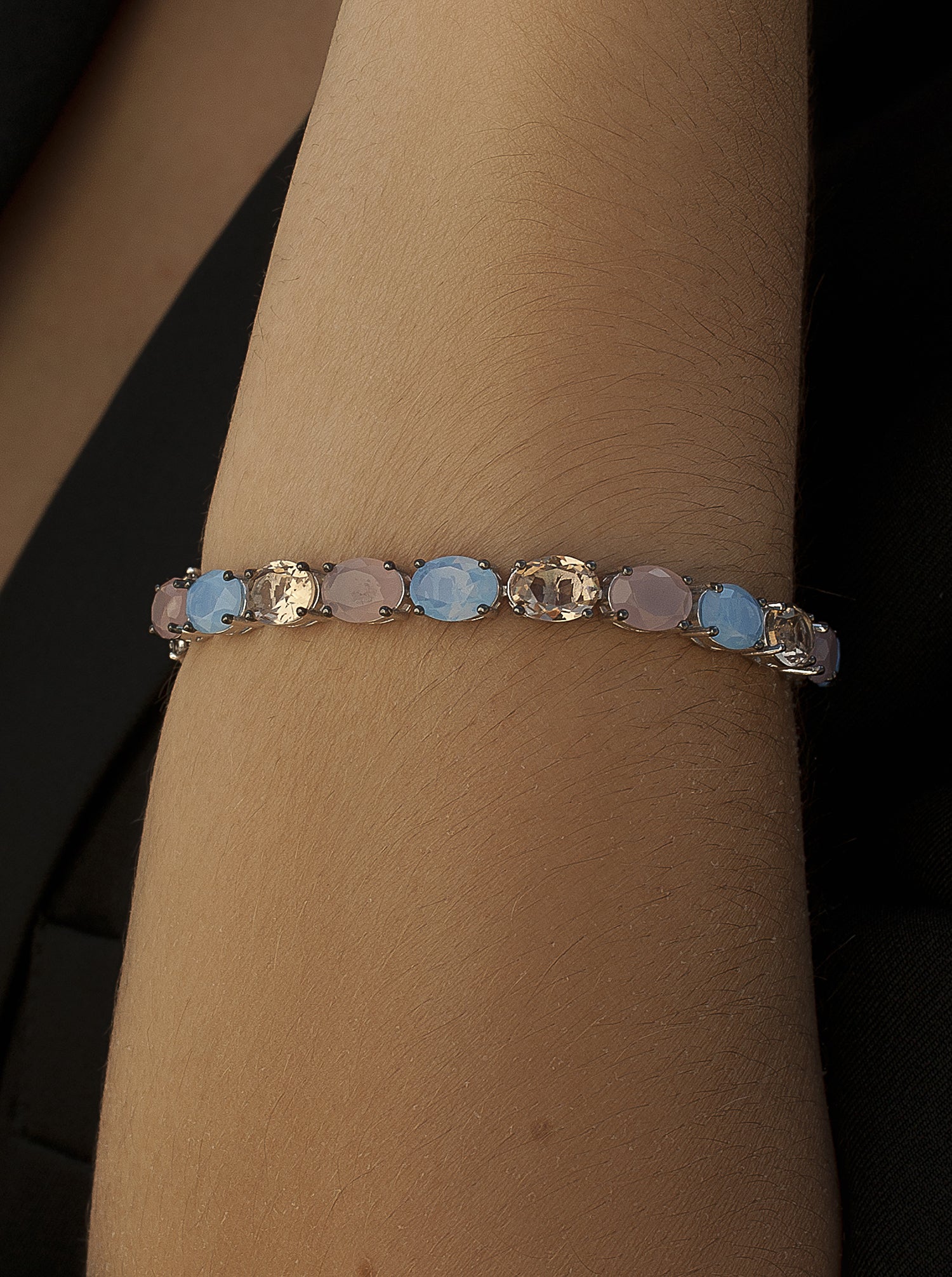 Bracelets avec pierres ovales de style rivière