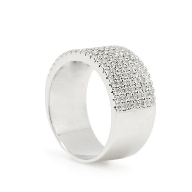 Anneaux zircons avec design large et elegante