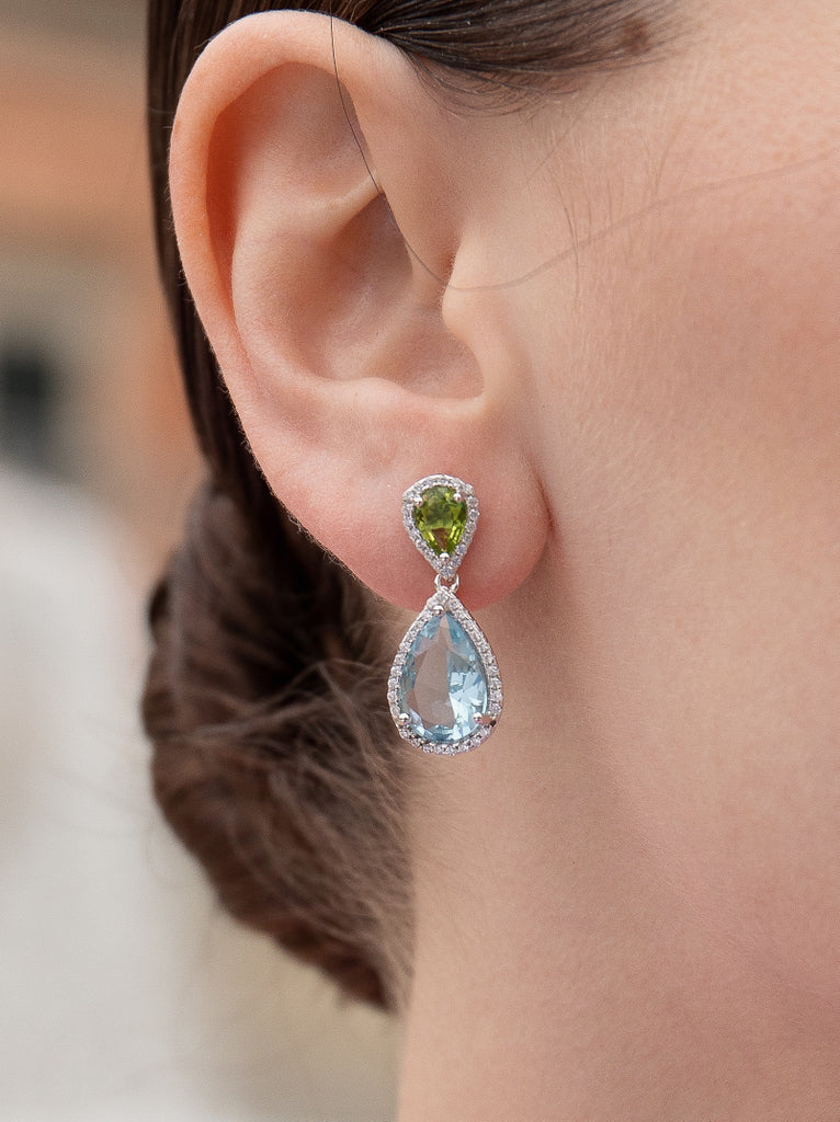 Pendientes de piedras de colores claros diseño lágrima con circonitas