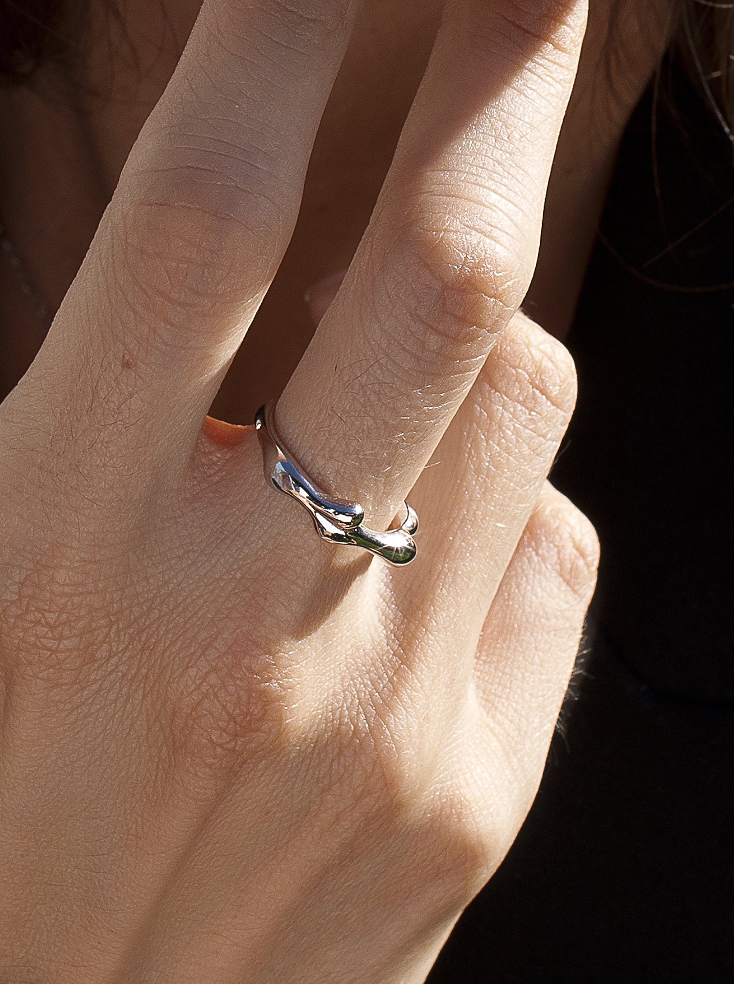 Anillos de diseño de plata lisa diseño líquido