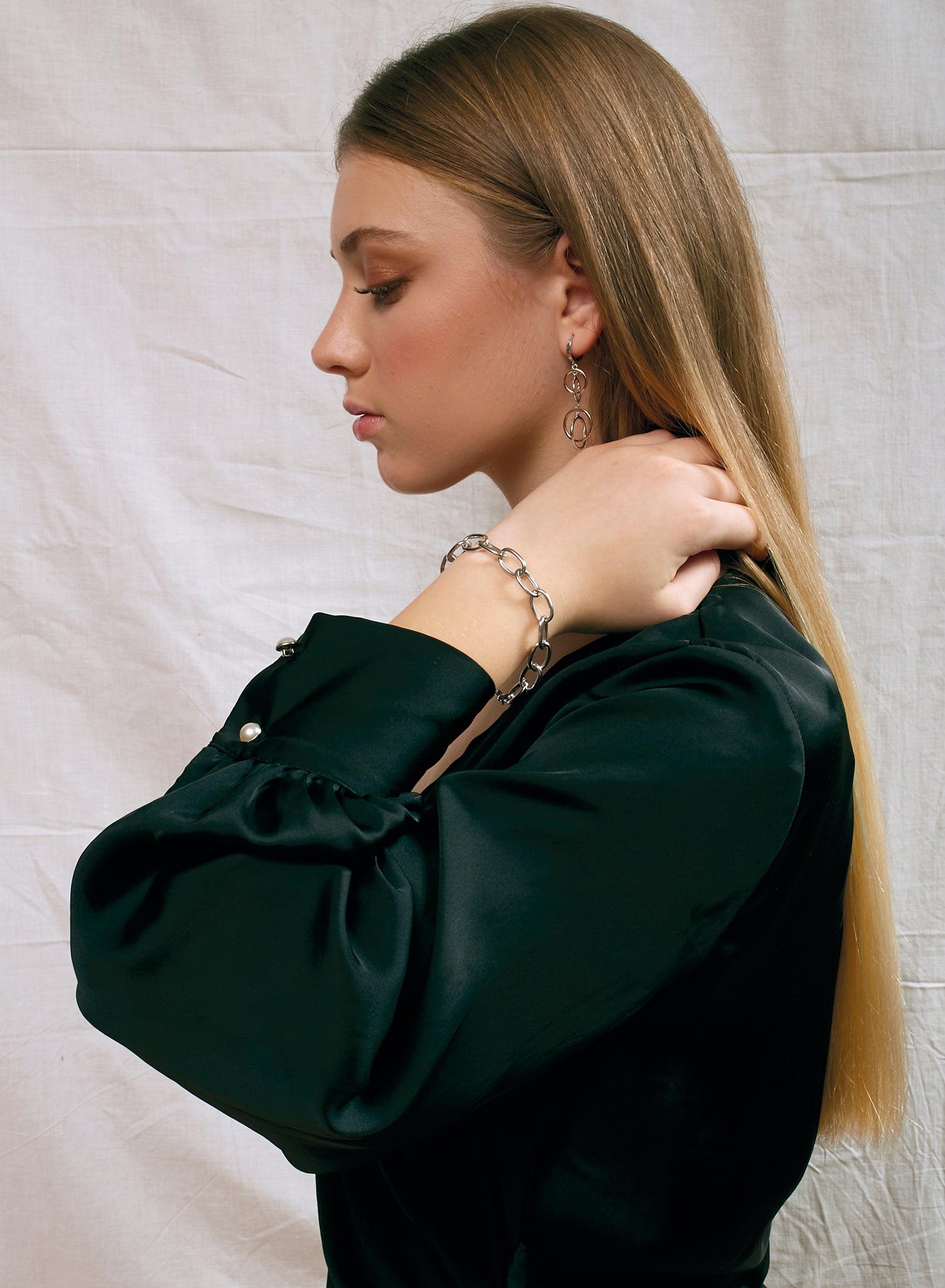 Boucles d'oreilles bicolore argent avec design de cercles emmêlés