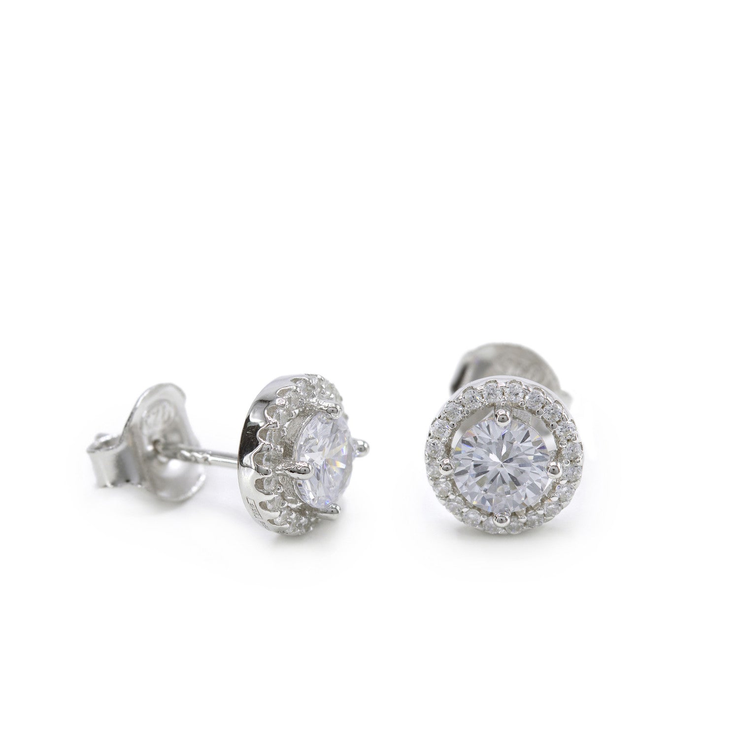Small, shiny silver earrings with a round motif and cubic zirconia