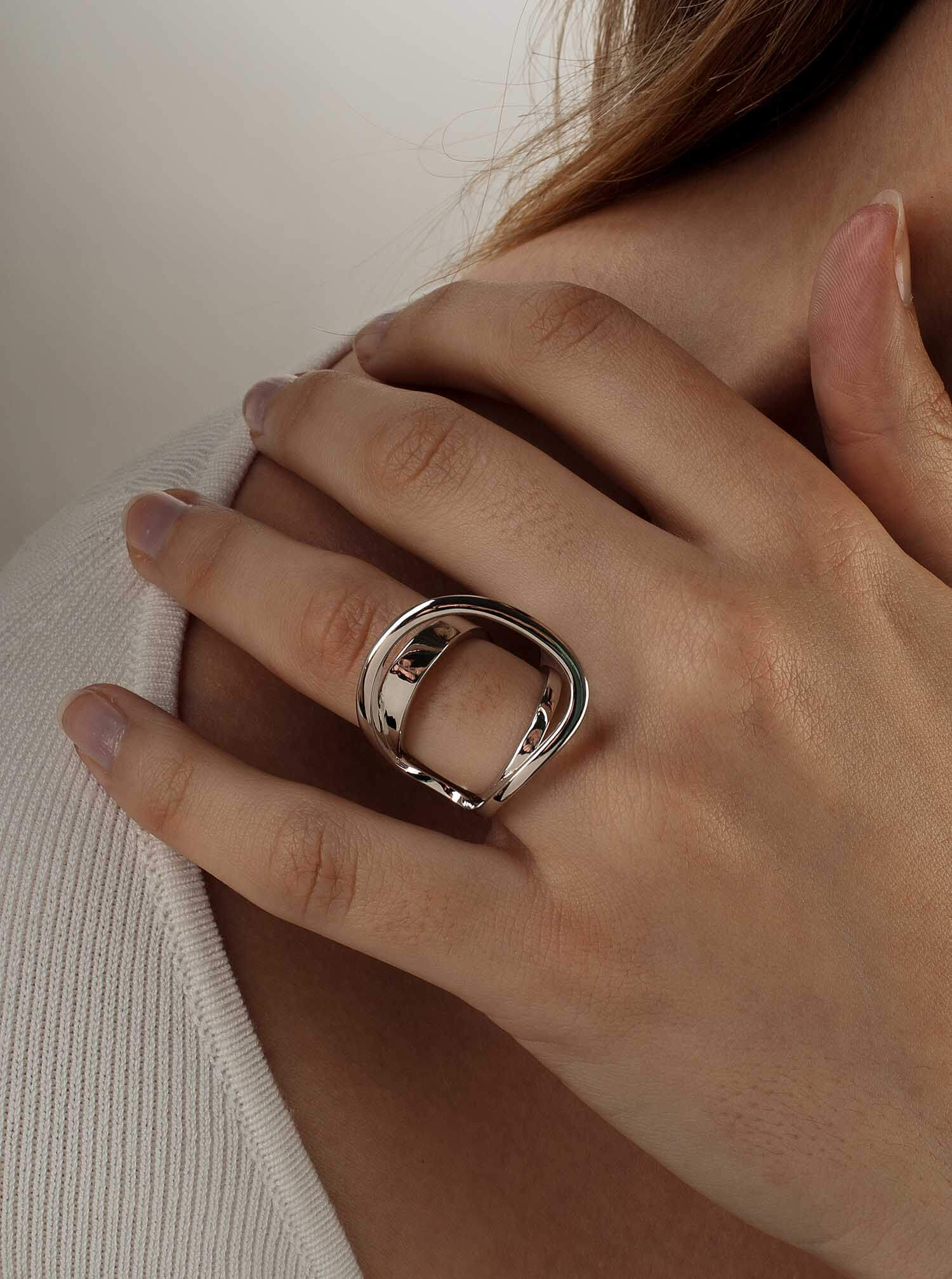 Rings of design largecircular motive