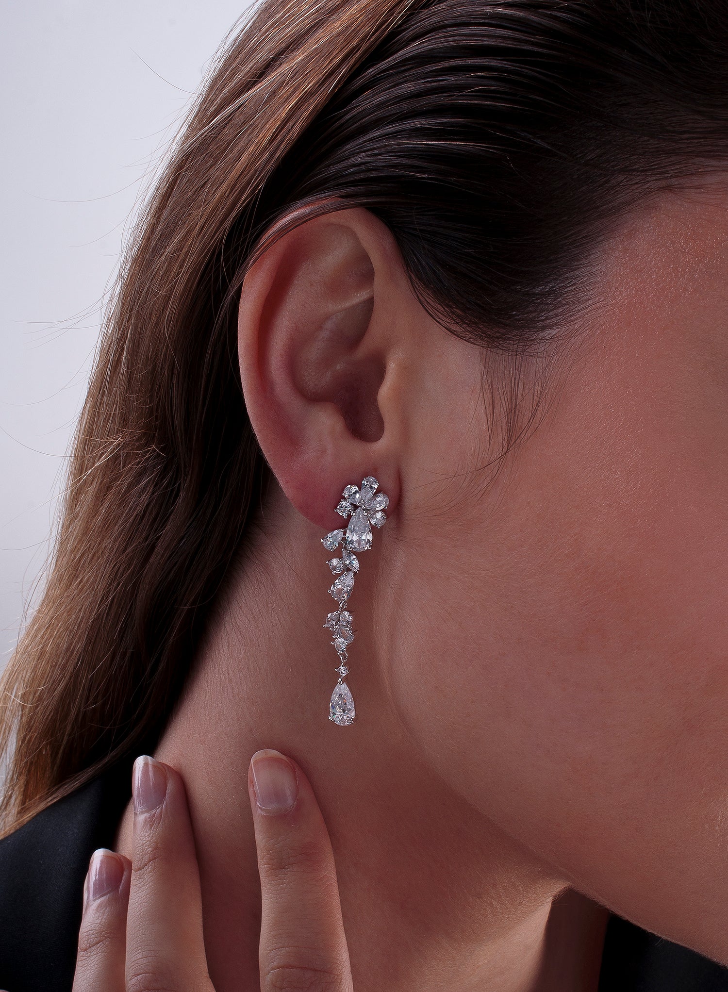 Pendientes largos novia diseño cascada brillante