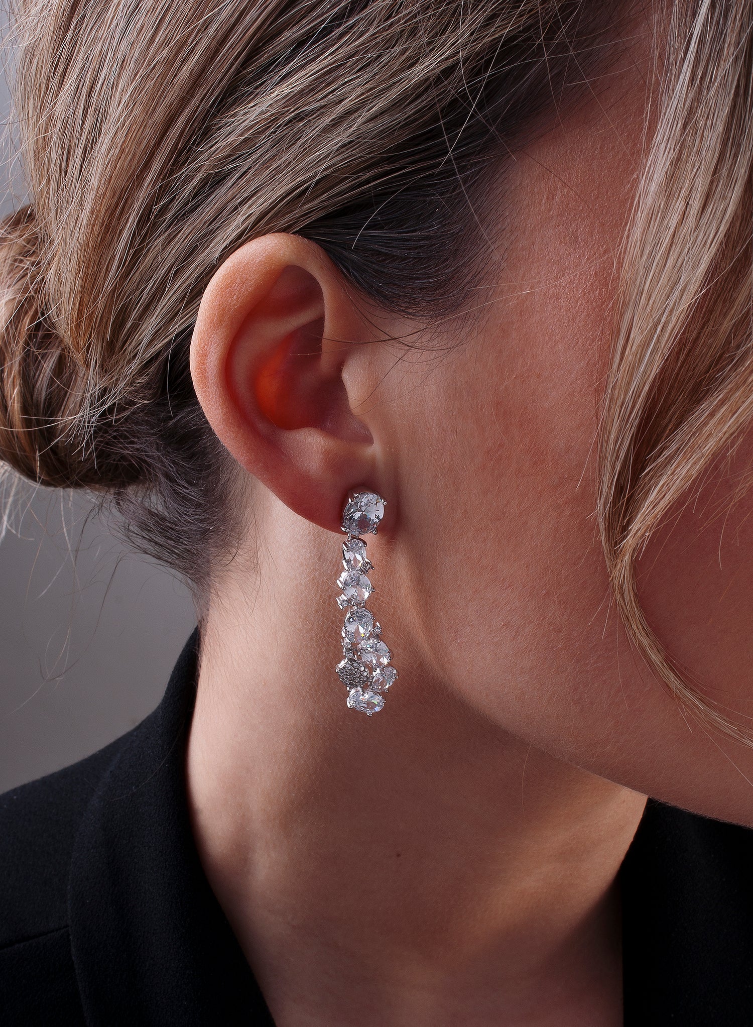 Pendientes largos novia diseño óvalos con cuarzos adamantinos