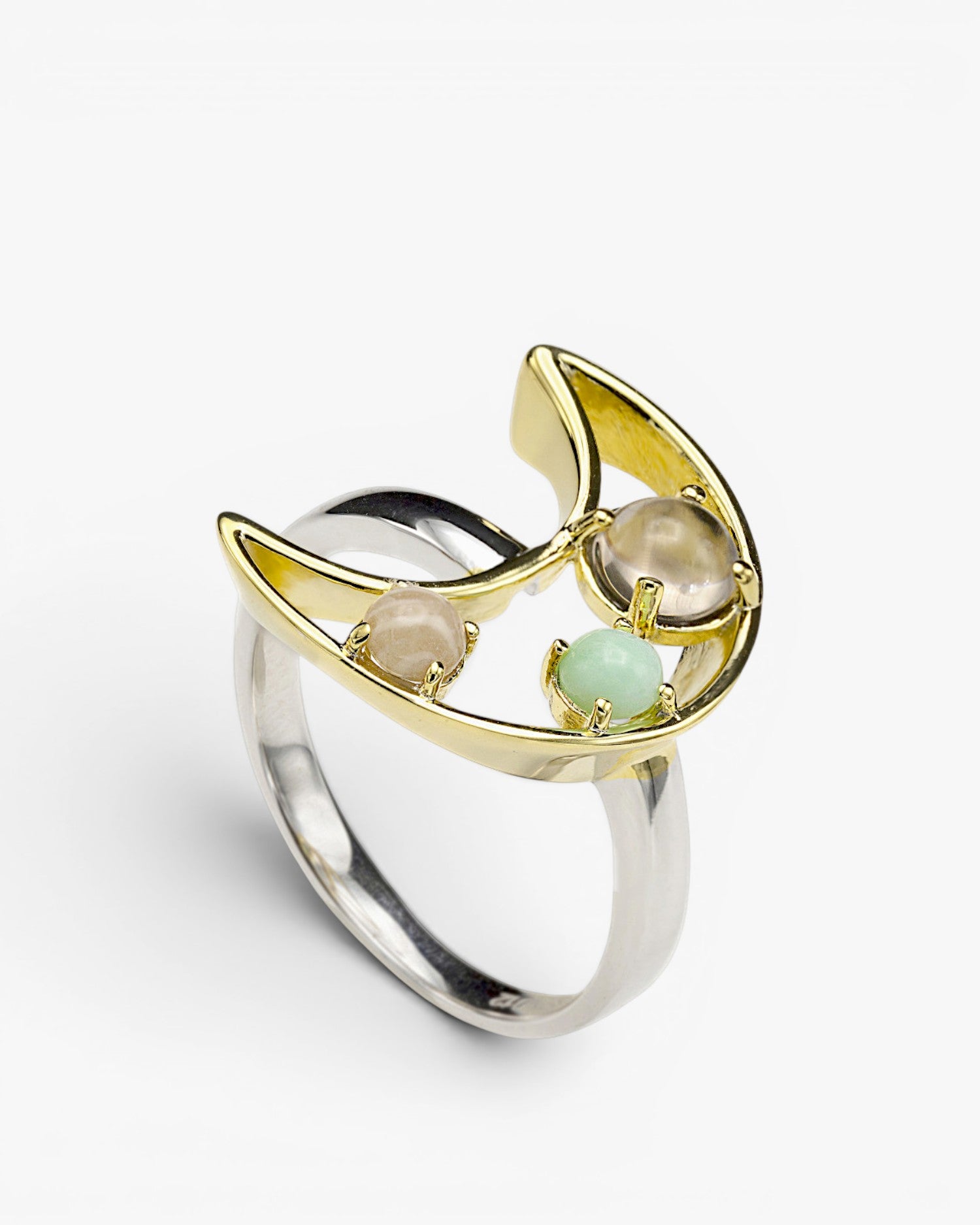 Anillos con piedras motivo central luna bañado en oro