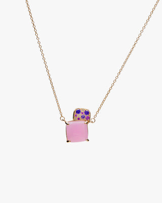 Colliers en argent plaqué rose avec pierres dans une teinte rosée