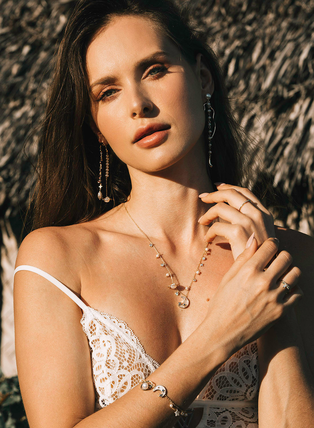 Collares con colgantes en plata baño en oro diseño perla y circonita