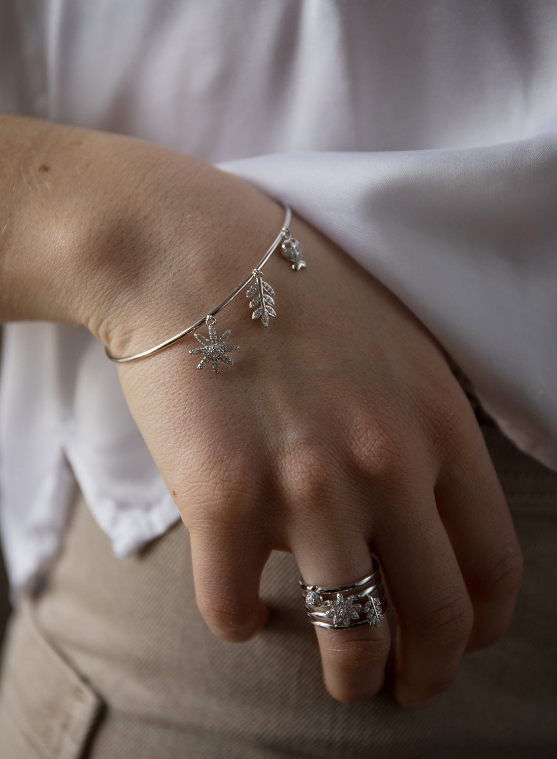 Anillos anchos de plata diseño naturaleza