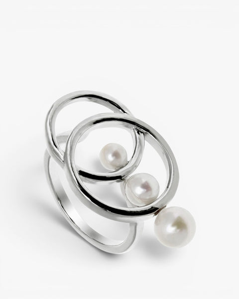 Bagues en argent et perles avec motif à triple perle