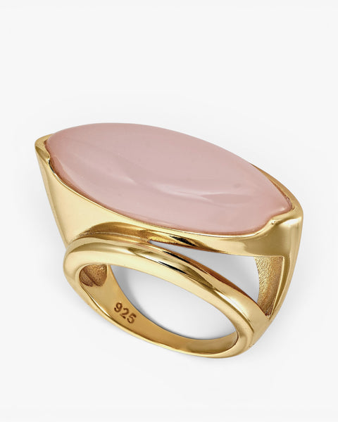 Anillos con piedras tono cuarzo rosa de plata dorada
