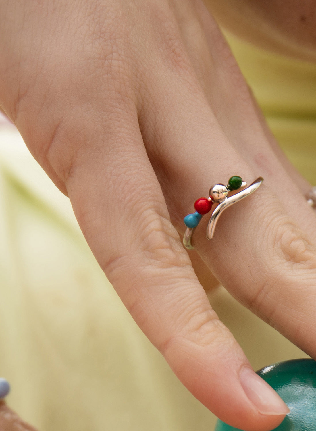 Anillos finos de plata diseño de esmalte con circonita