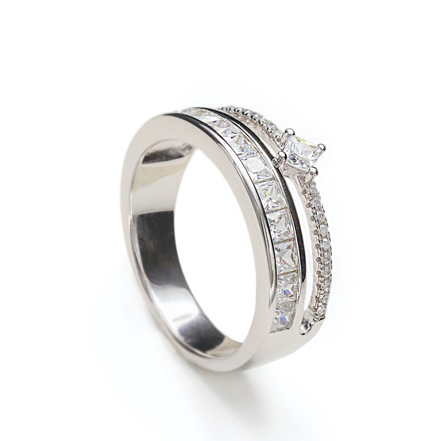 bague zircons de argent avec quartz adamantine