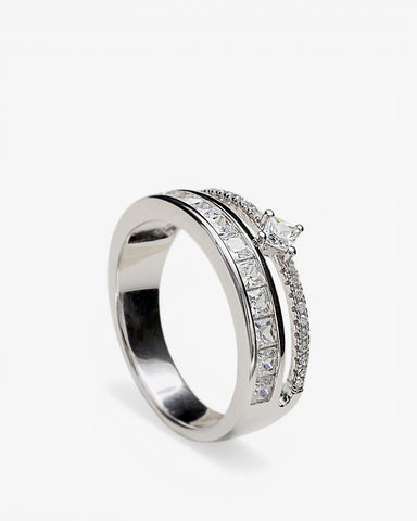 Anillo circonitas de plata con cuarzo adamantino