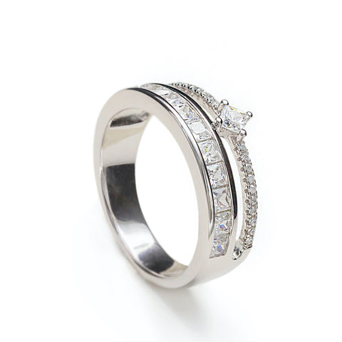 bague zircons de argent avec quartz adamantine