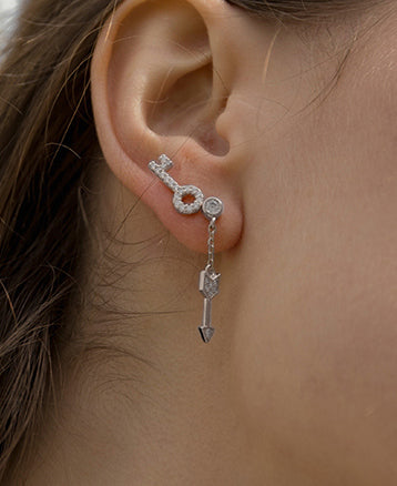 deuxìeme boucle argent avec breloque en forme de