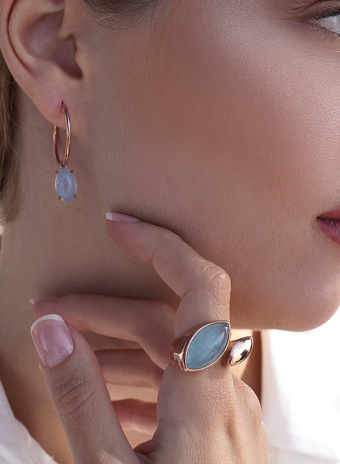 Large rings with natural stones, open design