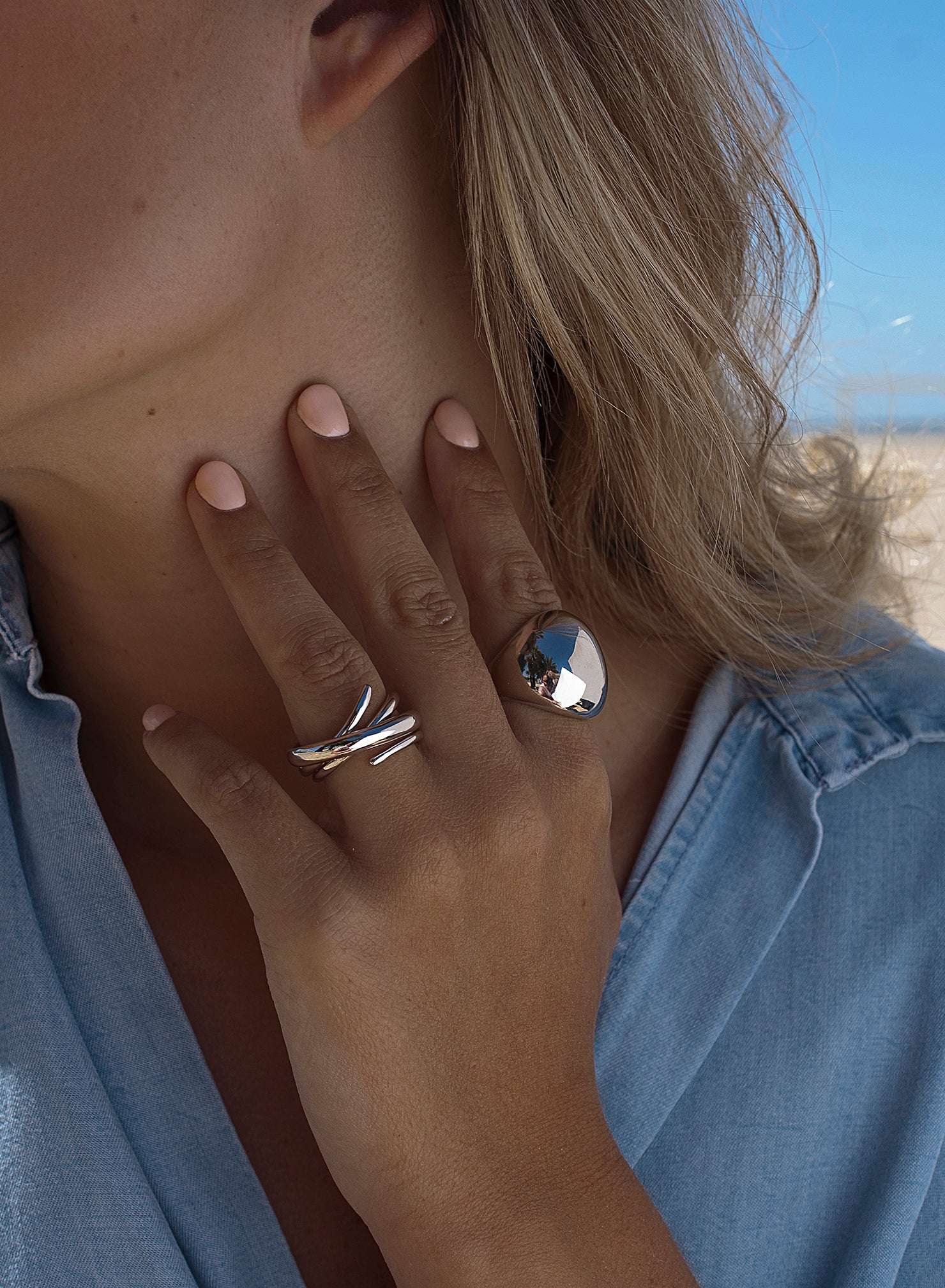 Anillos de diseño entrelazado formado por varios carriles