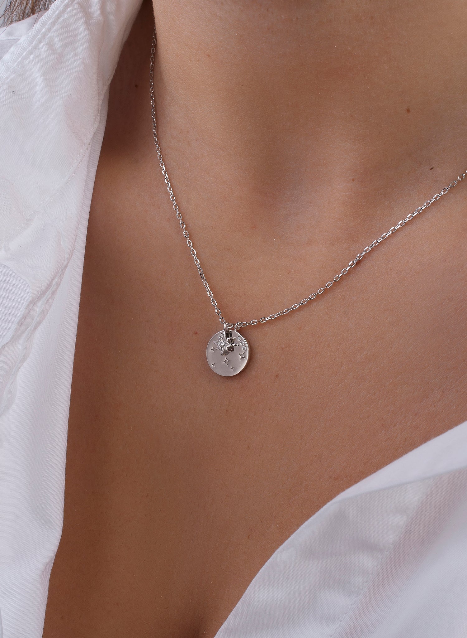 Collar medalla de plata pequeño diseño de medalla estrella