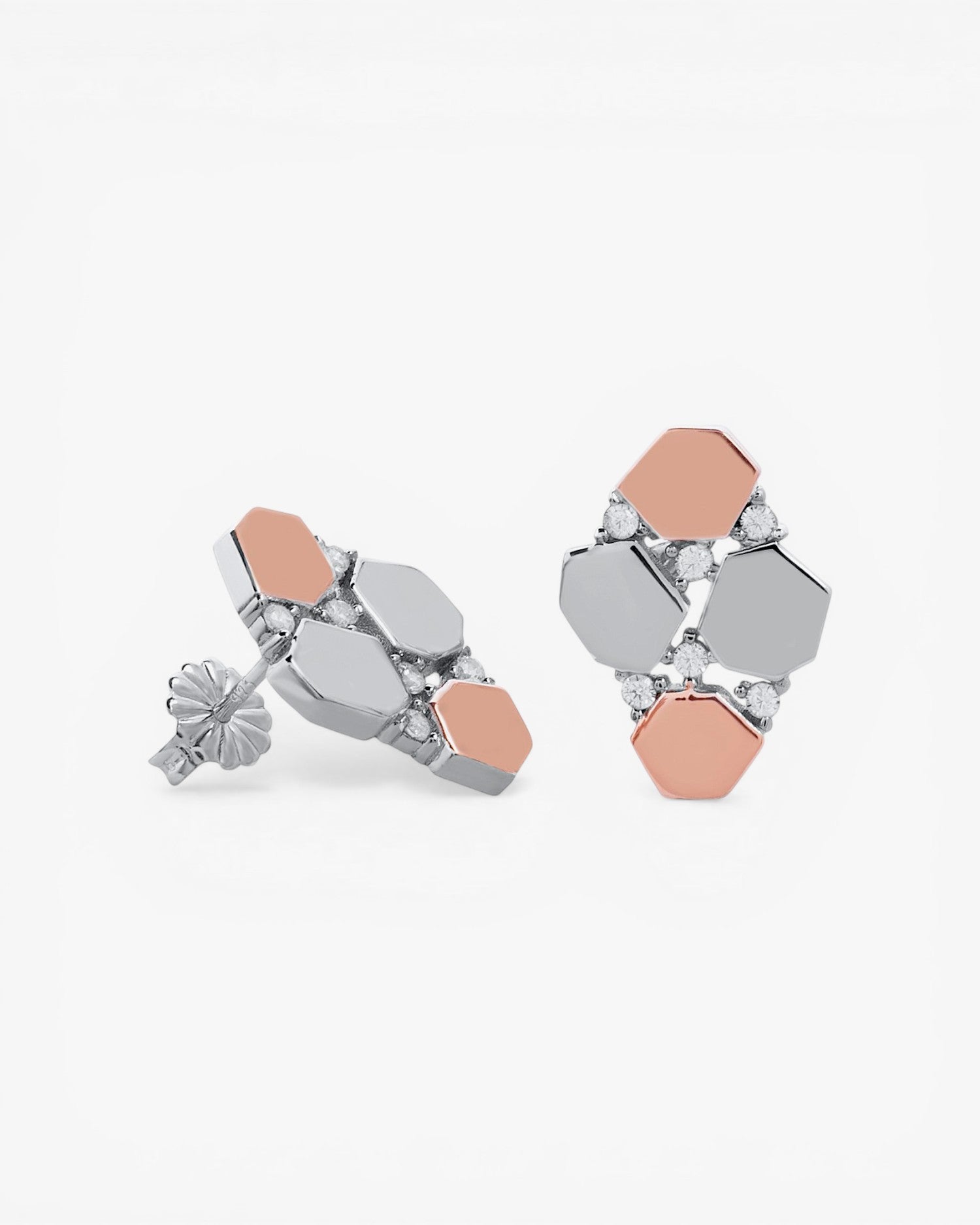 Pendientes bicolor diseño abstracto con circonitas