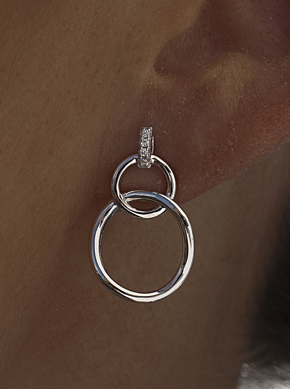 Pendientes con colgantes diseño de doble argolla