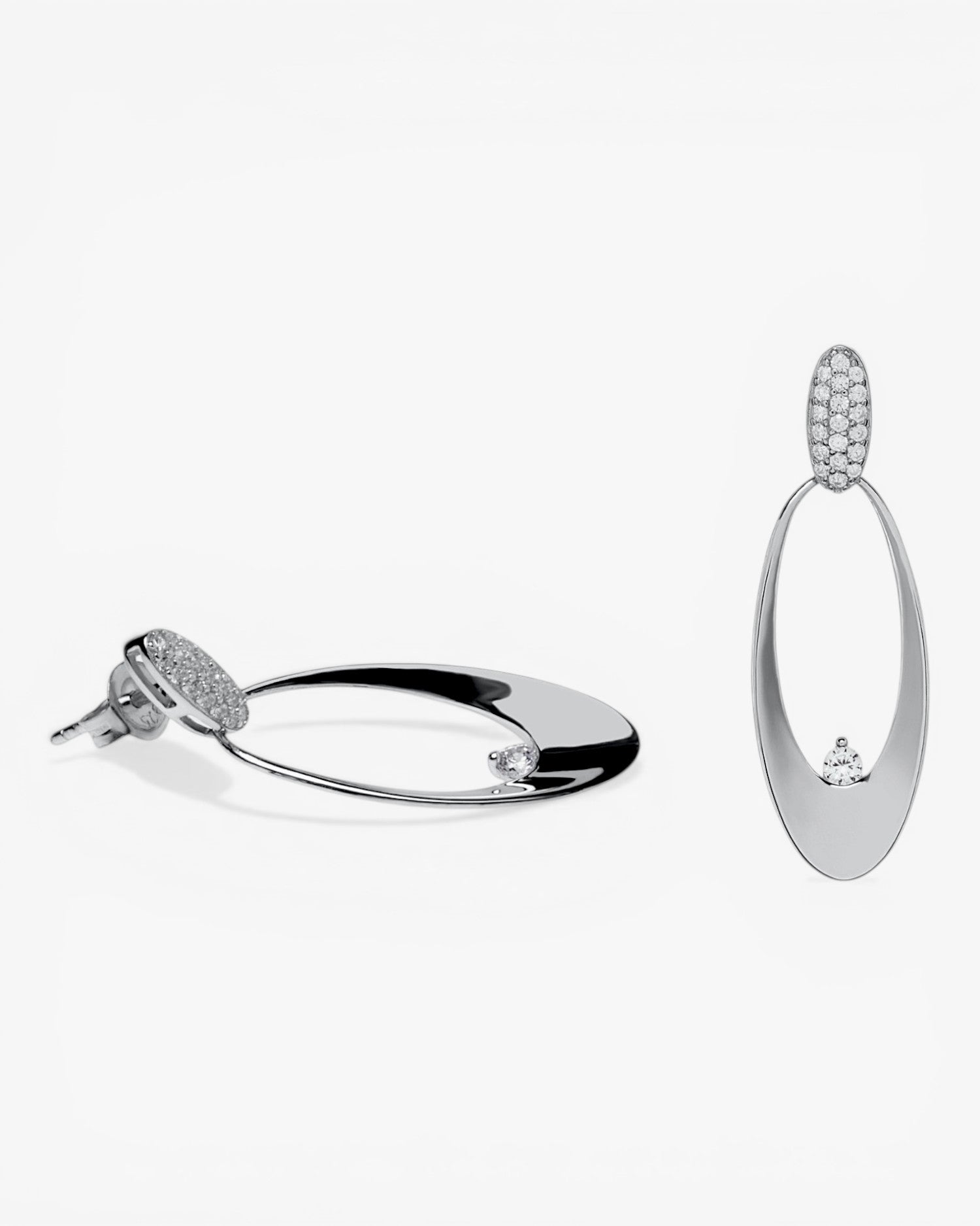 Pendientes largos diseño oval con circonitas