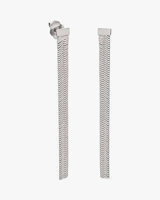 Longues boucles d'oreilles en argent avec un motif de serpent