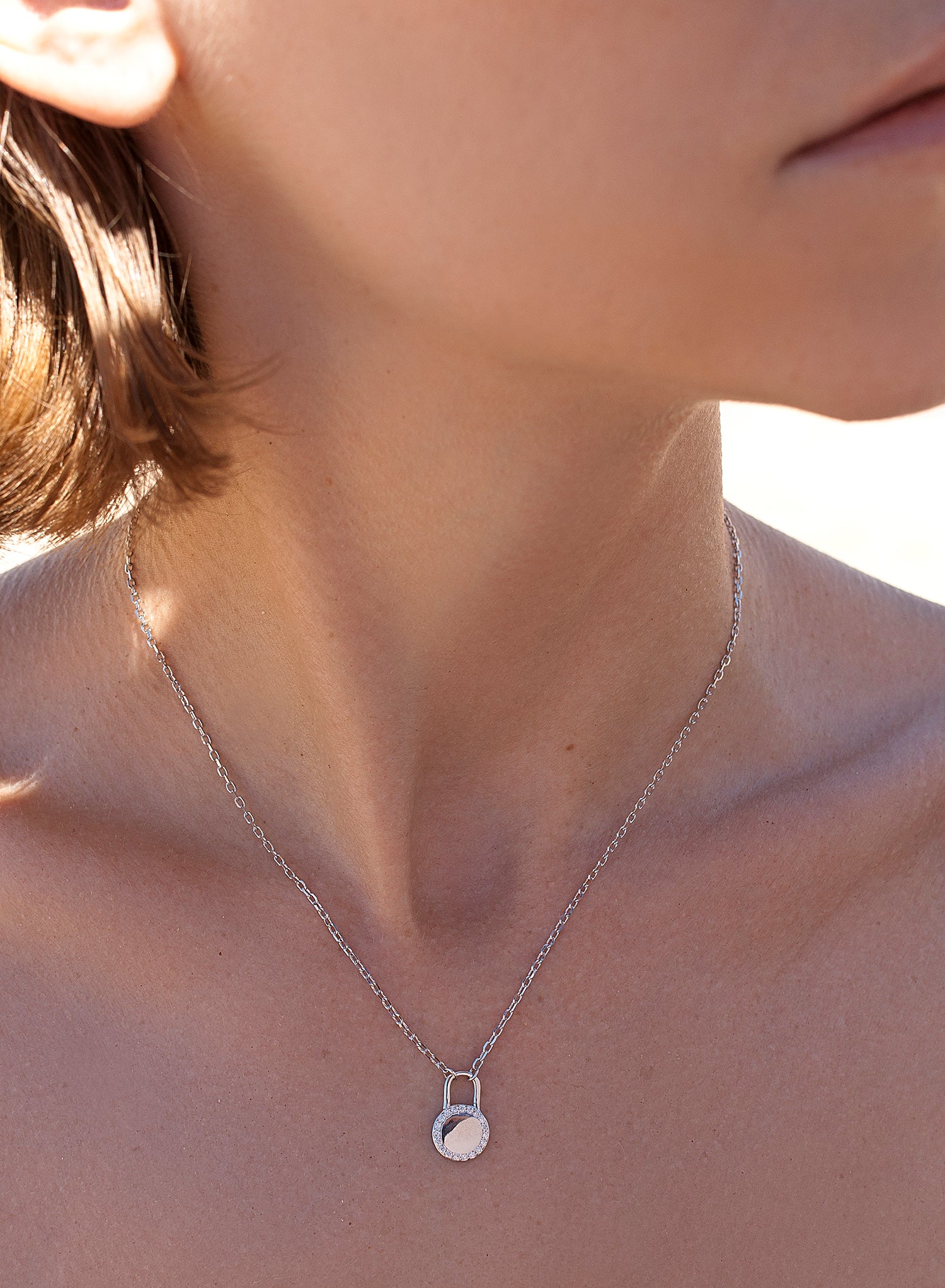 petits pendentifs argent design cadenas rond