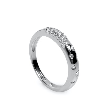 Anillos circonitas diseño desigual circular