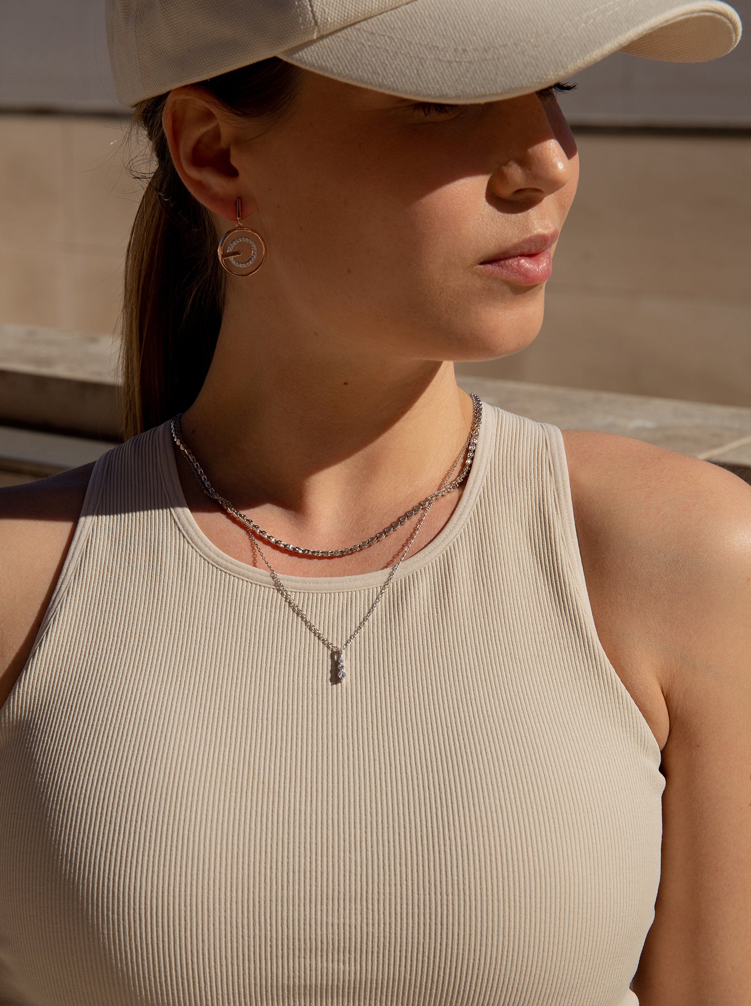 Collares dobles de plata diseño rígido y circonitas