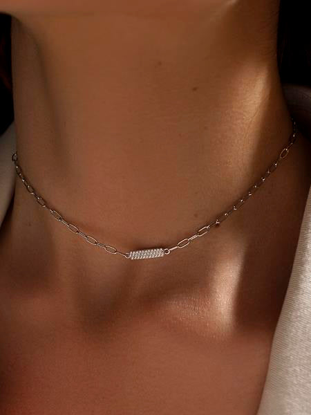 Collar cadena de plata diseño placa con circonitas