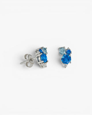 Petites boucles d'oreilles en argent avec quartz adamantine bleu