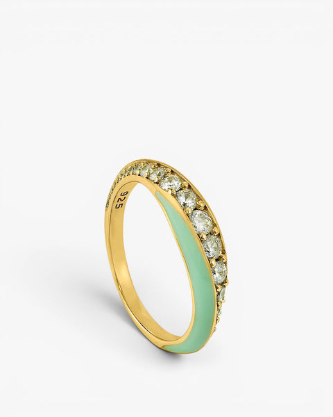 Anillo esmalte diseño de circonitas y baño de oro