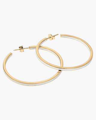 Pendientes aros grandes diseño esmalte tono blanco bañados en oro