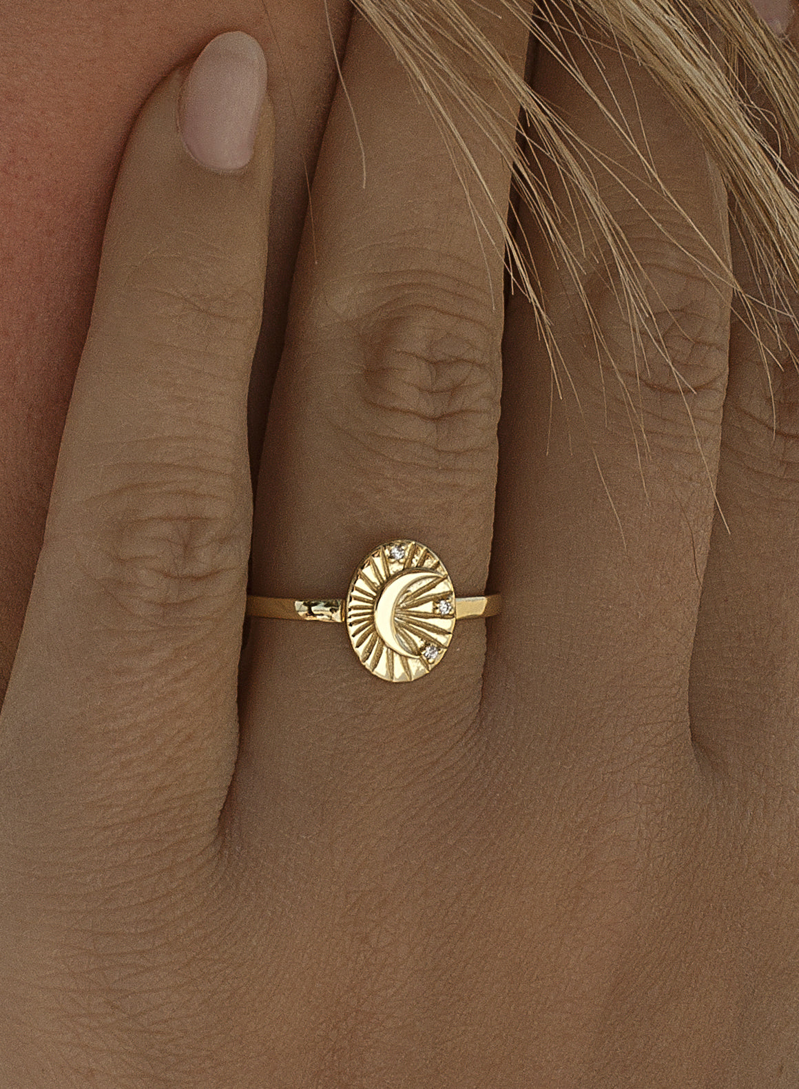 Moon design signet ring with three cubic zirconia stones