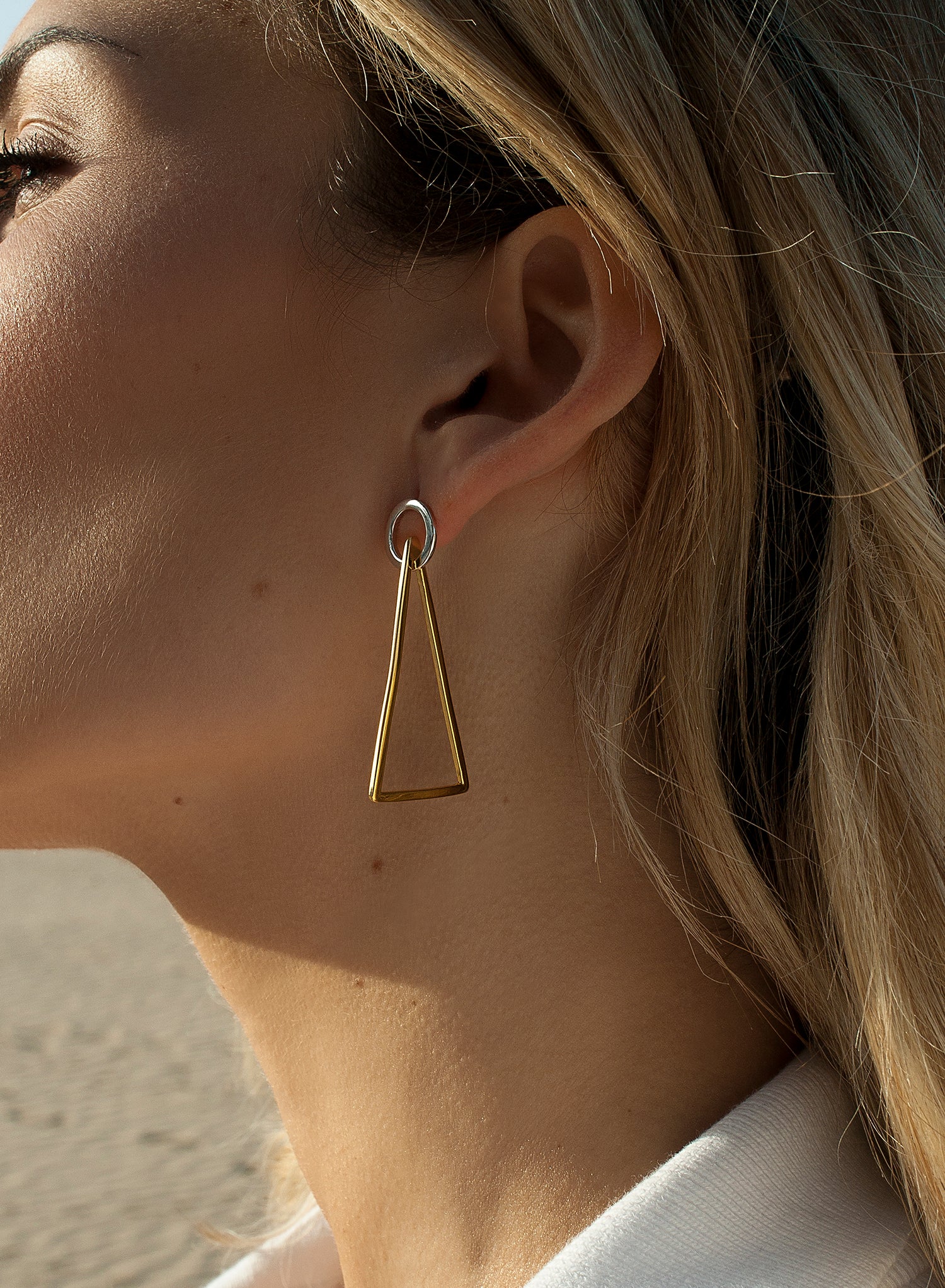 Pendientes de plata bicolor diseño triángulo invertido