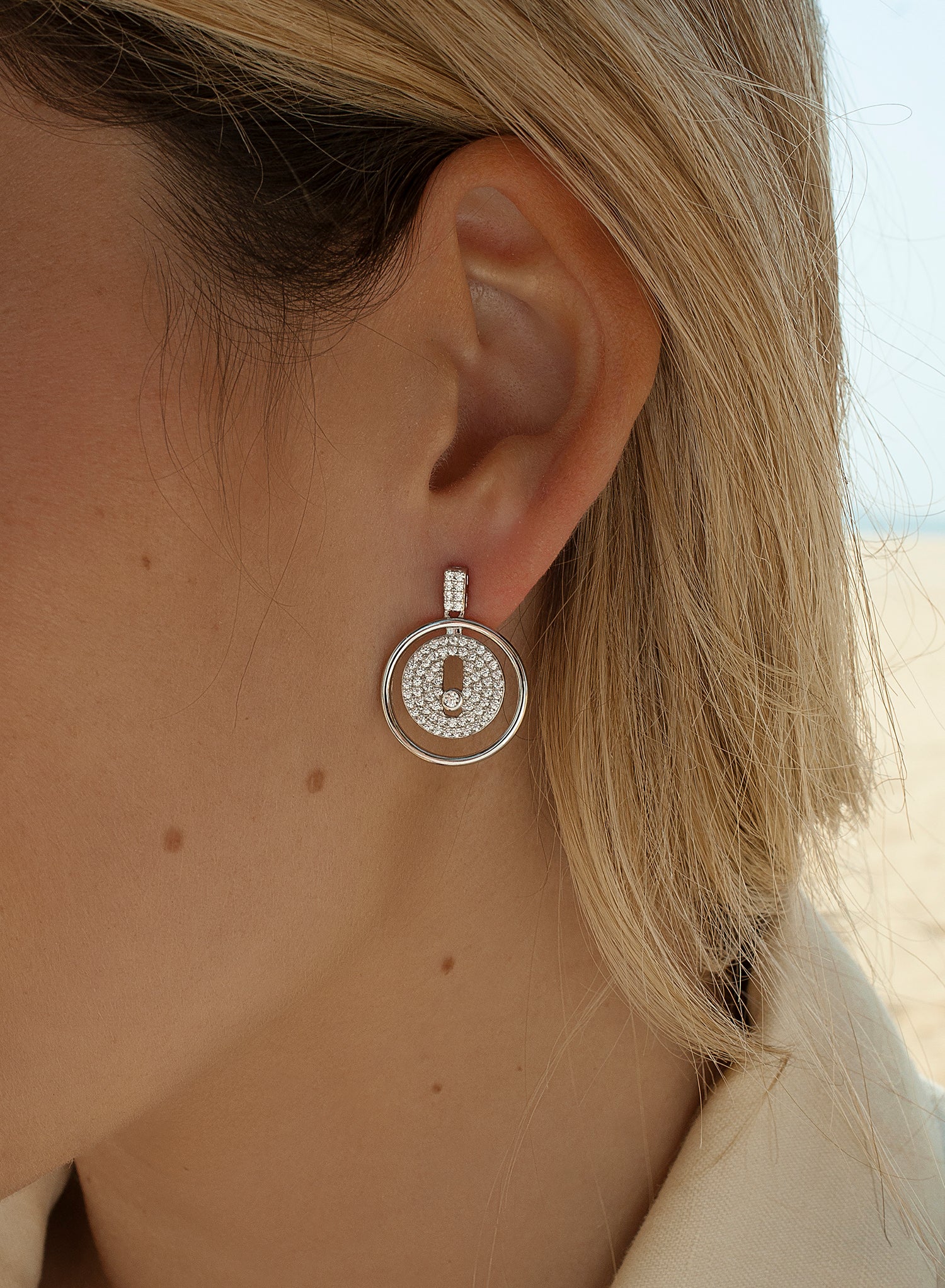 Pendientes con colgantes diseño doble botón con circonita