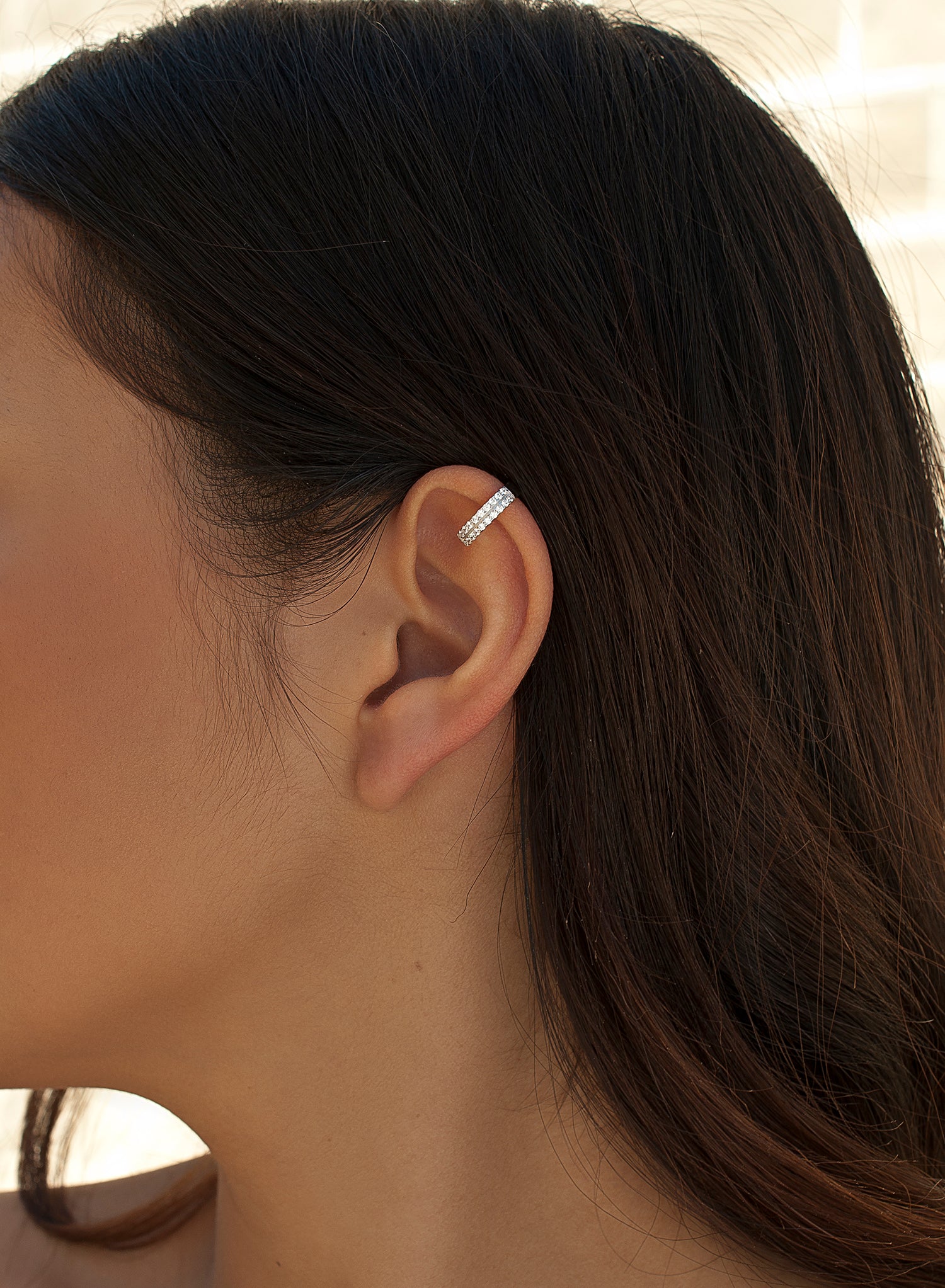 Ear cuff en plata diseño de circonitas