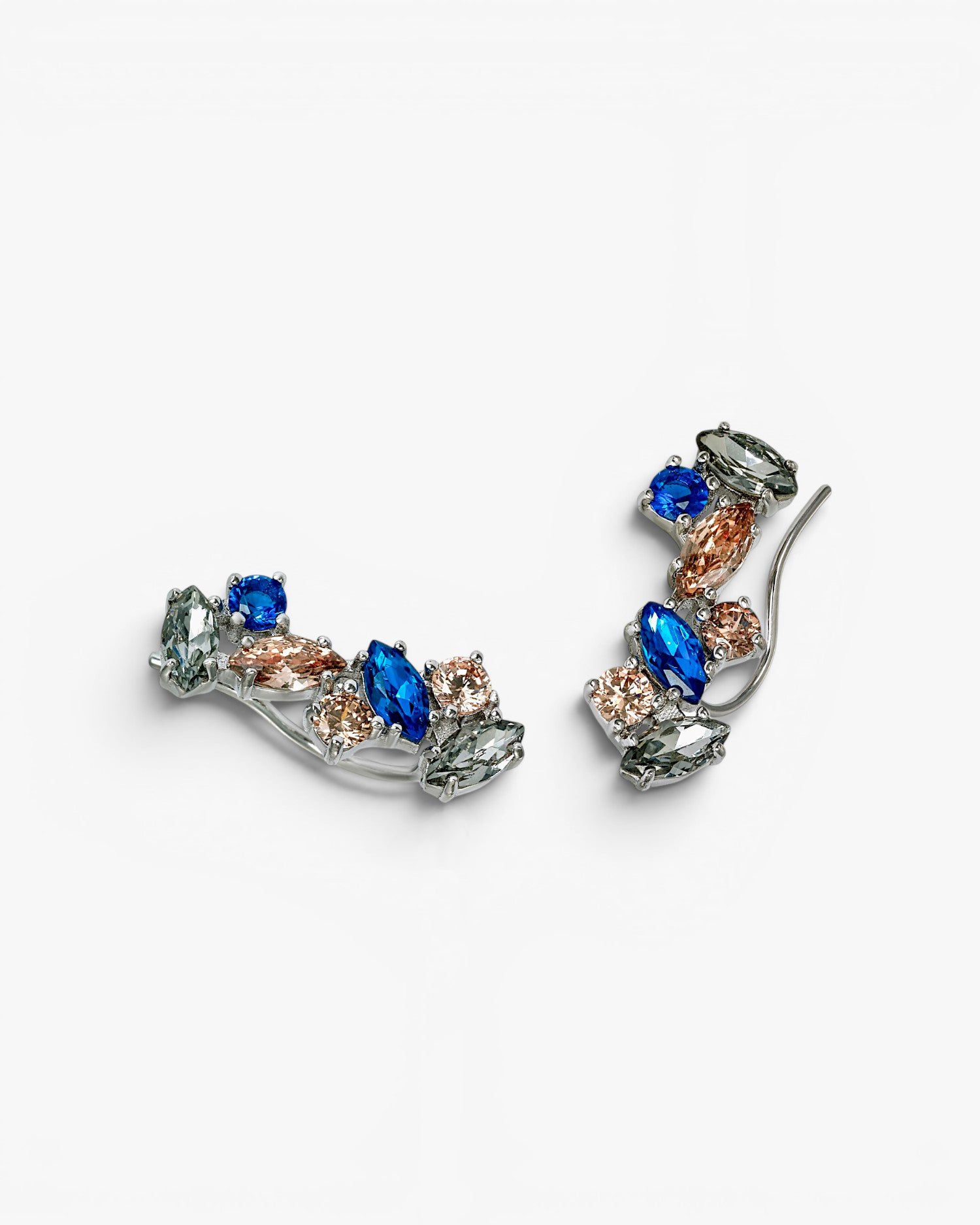 Pendientes trepadores en plata diseño piedras en tono champange y gris