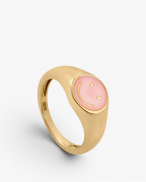 Anillo sello diseño smile con esmalte y baño de oro